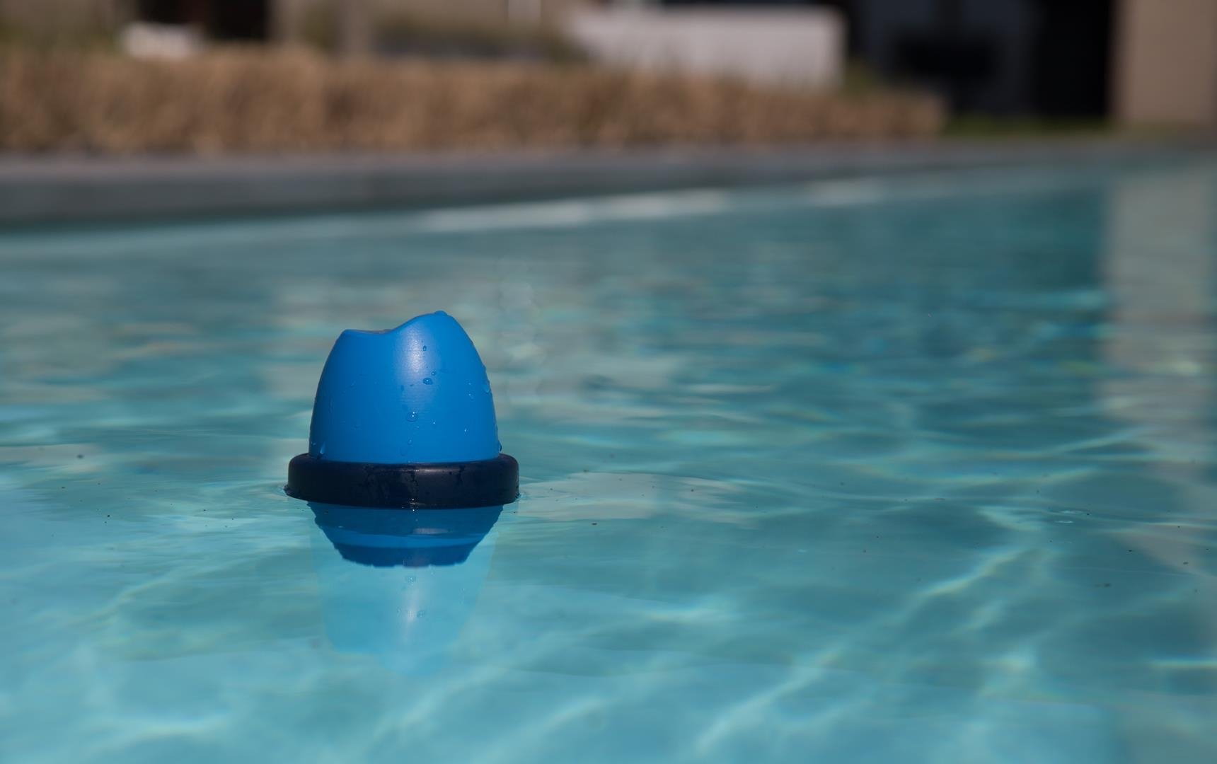 blue-connect-plus-mobiiliga-jalgitav-basseinivee-seade-extender-smart-pool-water-analyser